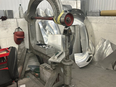 Insite into The English wheel, in Britain also known as a wheeling machine