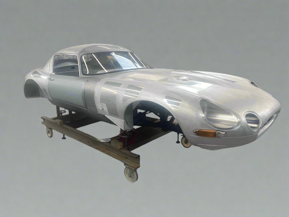 
                      
                        E-Type Jaguar LWB V12 S3 Lowdrag Bodyshell
                      
                    