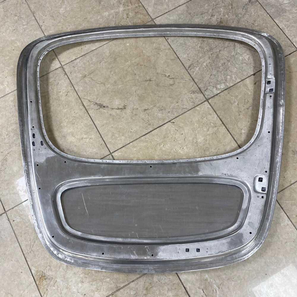 
                      
                        E-Type Jaguar Fixed Head Coupe Tailgate / Rear Door
                      
                    