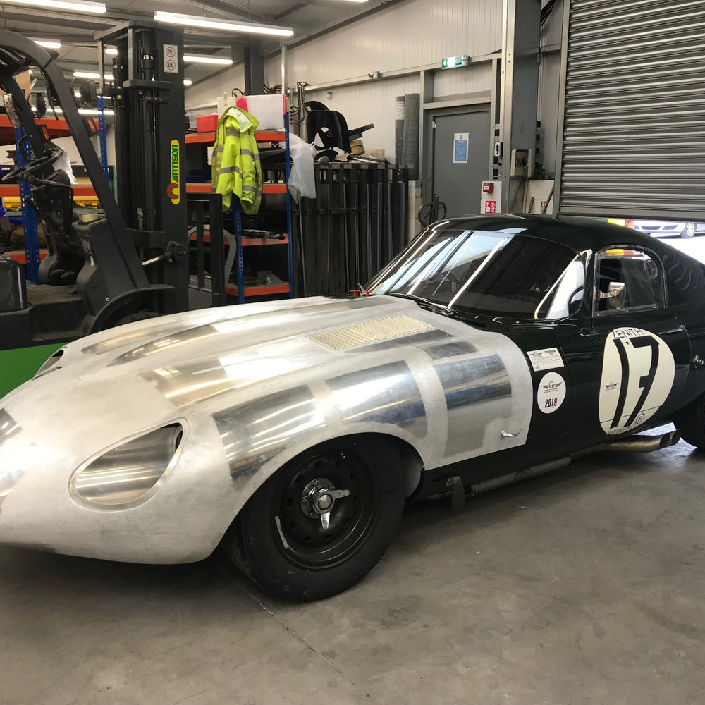 
                      
                        E-Type Jaguar "49 FXN" Lowdrag Bonnet
                      
                    