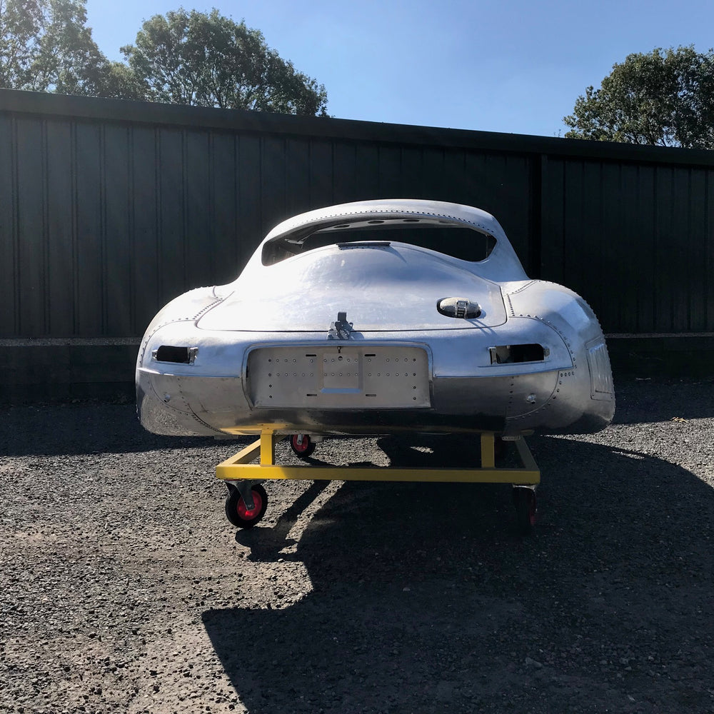 
                      
                        Lindner Nocker Lowdrag Tub - Complete with Bonnet, Boot Lid and Doors
                      
                    