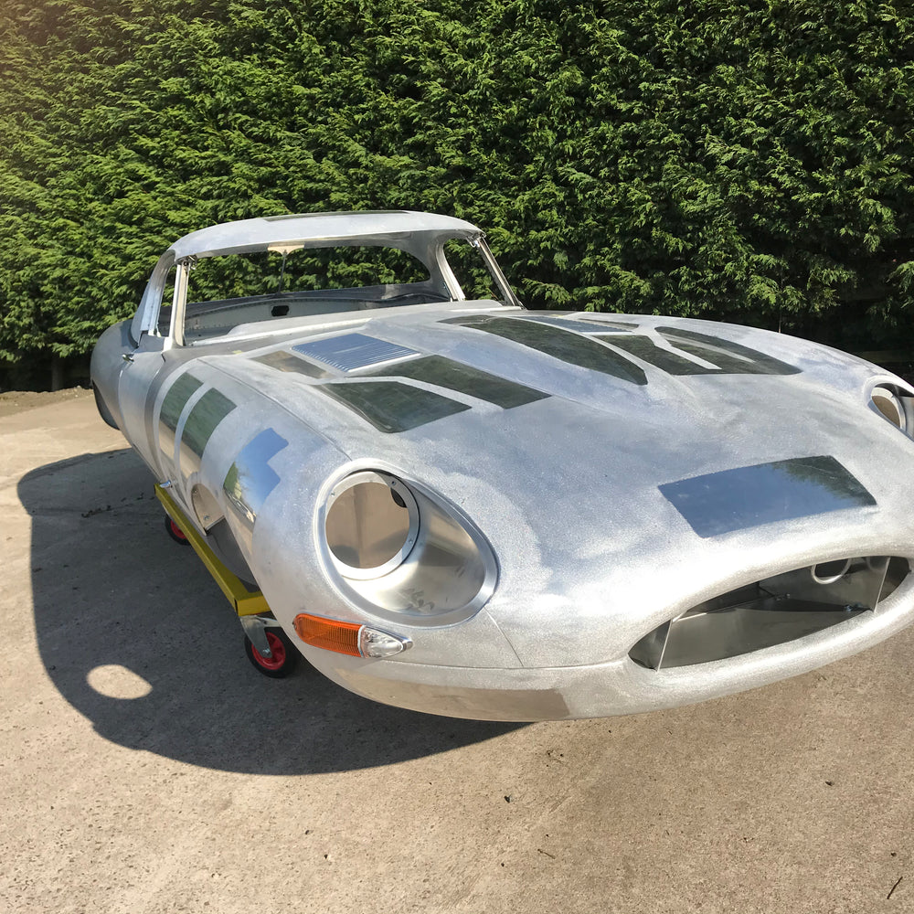 
                      
                        Semi Lightweight E-Type Jaguar Roadster Tub - Complete with Bonnet, Boot Lid, Doors and Hardtop
                      
                    