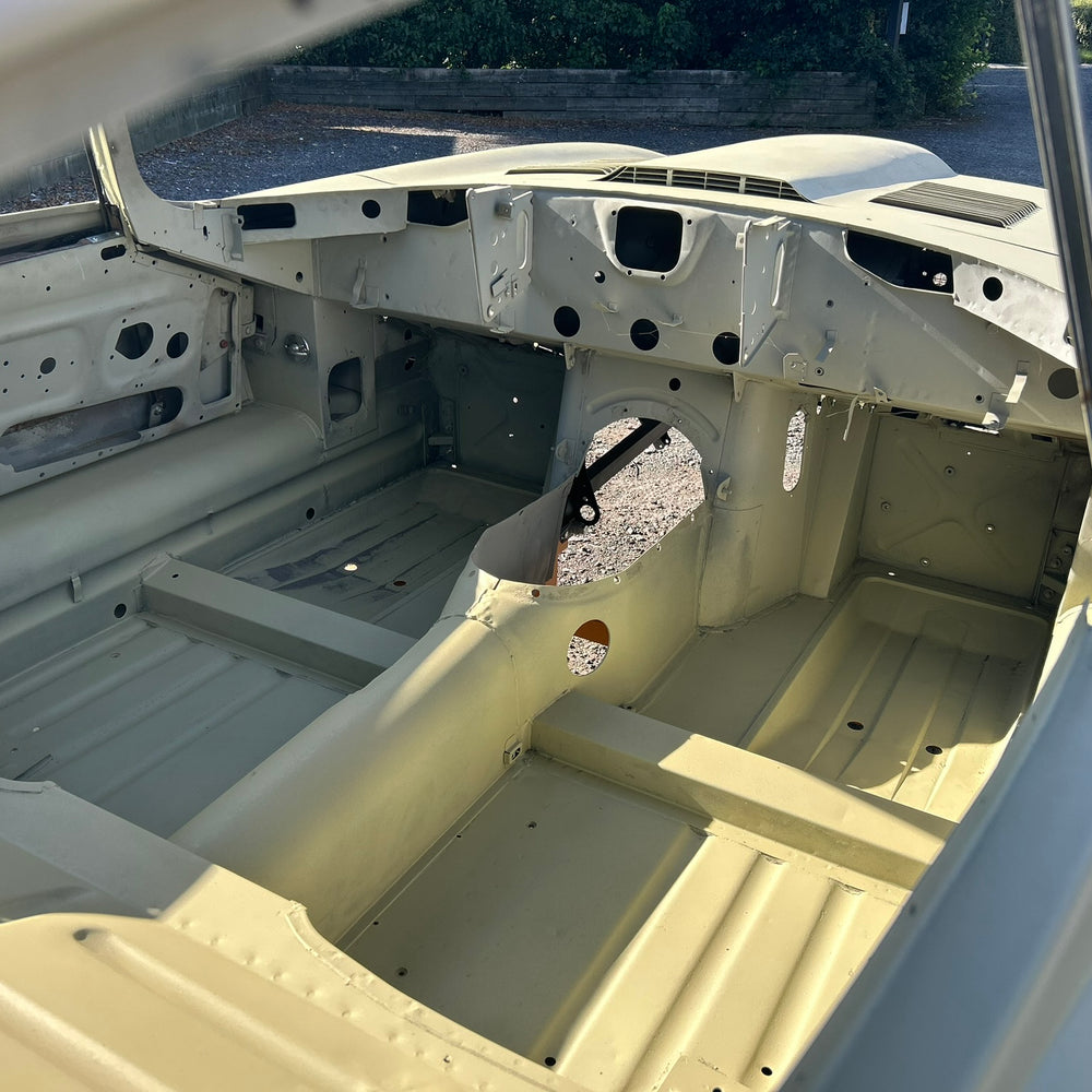 
                      
                        SPECIAL OFFER .........  Jaguar E-Type S1 4.2 FHC Original Body Shell
                      
                    