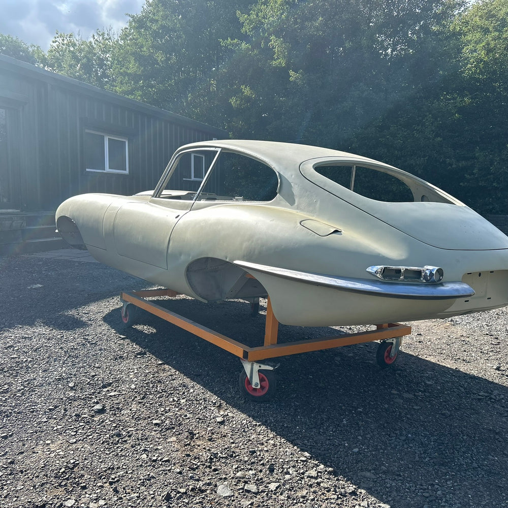 
                      
                        SPECIAL OFFER .........  Jaguar E-Type S1 4.2 FHC Original Body Shell
                      
                    
